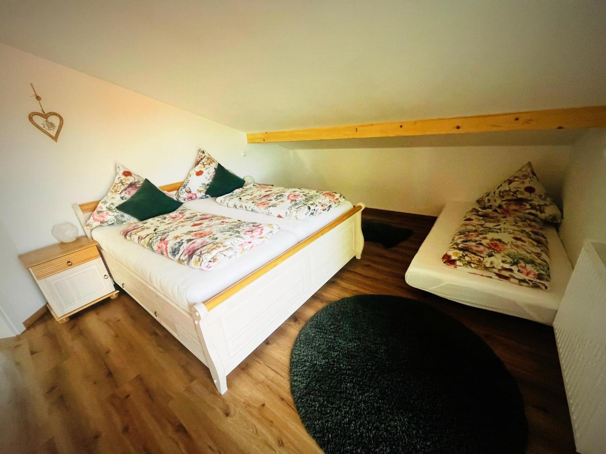 23 Neu Erbaute Ferienwohnung Mit Schloss- Und Panoramablick Halblech Luaran gambar
