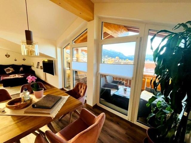 23 Neu Erbaute Ferienwohnung Mit Schloss- Und Panoramablick Halblech Luaran gambar